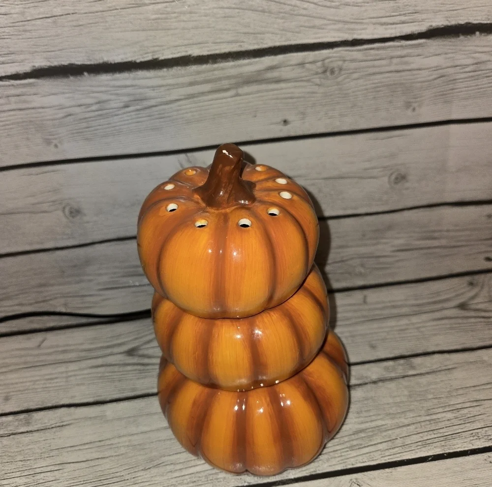 Scentsy Harvest Pumpkins Wax Warmer Fall Autumn Retired 2016 Pre-owned